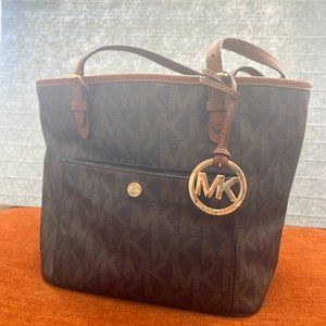 MK purse, lots of compartments, etc.